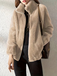 Damen Lange Teddy Winterjacke mit Stehkragen und Kordelzug