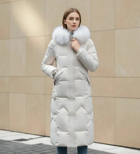 Damen Lange Gesteppte Winterjacke mit Fellkapuze